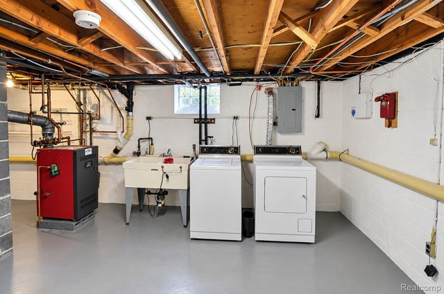 44819 Duffield Avenue, Sterling Heights, MI 48314