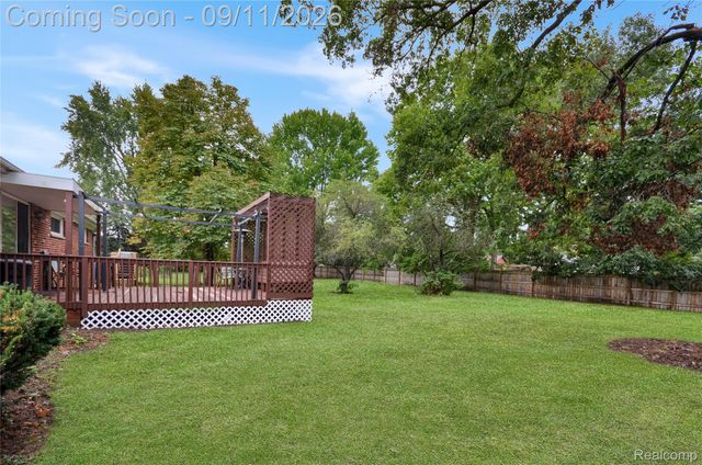 44819 Duffield Avenue, Sterling Heights, MI 48314