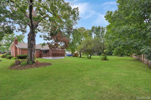 44819 Duffield Avenue, Sterling Heights, MI 48314