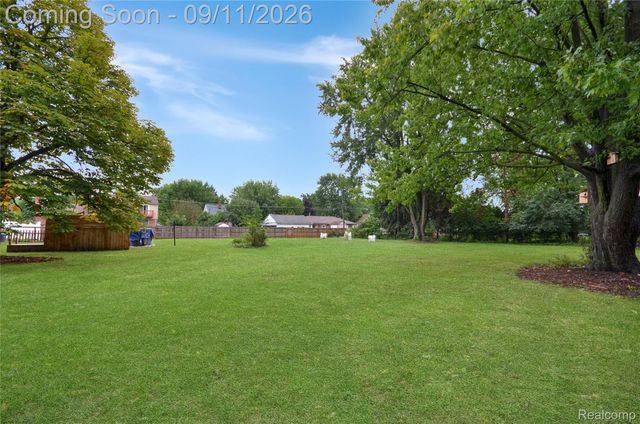 44819 Duffield Avenue, Sterling Heights, MI 48314