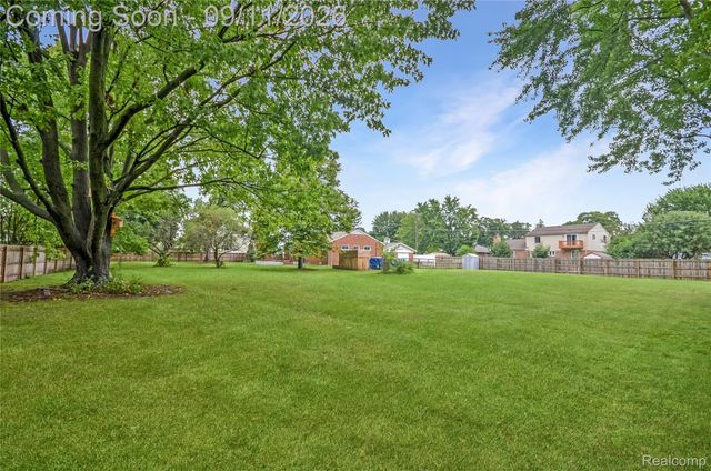 44819 Duffield Avenue, Sterling Heights, MI 48314
