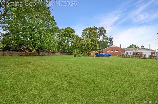 44819 Duffield Avenue, Sterling Heights, MI 48314