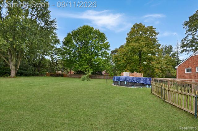 44819 Duffield Avenue, Sterling Heights, MI 48314