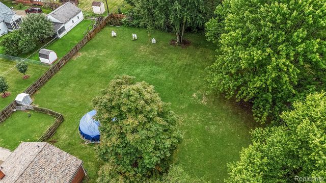44819 Duffield Avenue, Sterling Heights, MI 48314