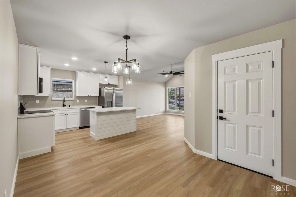 Image 10 of property listing at 3021 Walnut Hill Drive, San Angelo, TX 76904