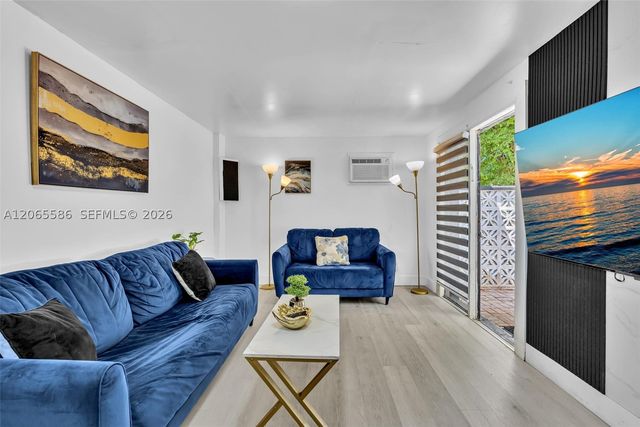 1943 Rodman St, Hollywood, FL 33020