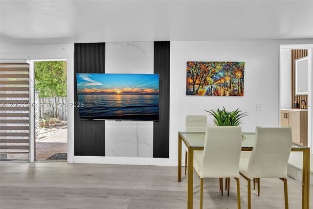 1943 Rodman St, Hollywood, FL 33020