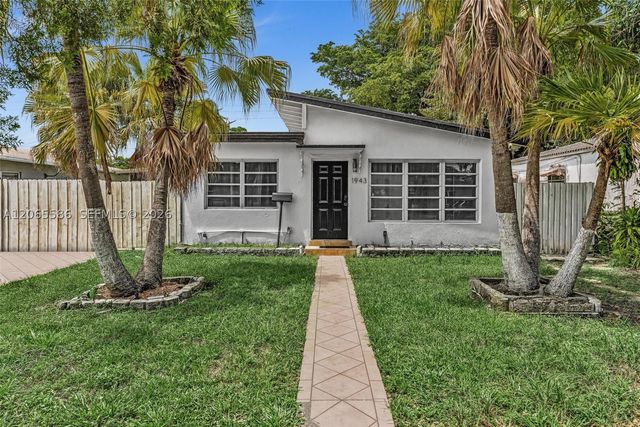 1943 Rodman St, Hollywood, FL 33020