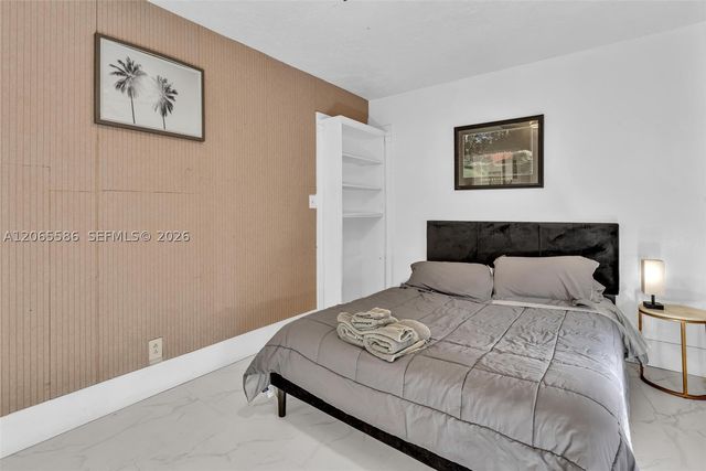 1943 Rodman St, Hollywood, FL 33020