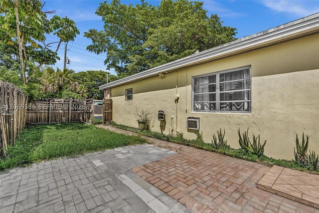 1943 Rodman St, Hollywood, FL 33020