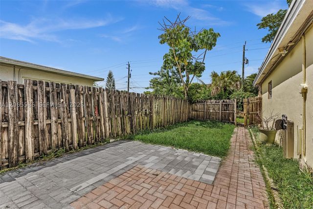 1943 Rodman St, Hollywood, FL 33020
