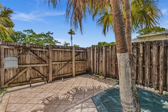1943 Rodman St, Hollywood, FL 33020