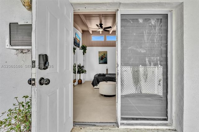 1943 Rodman St, Hollywood, FL 33020