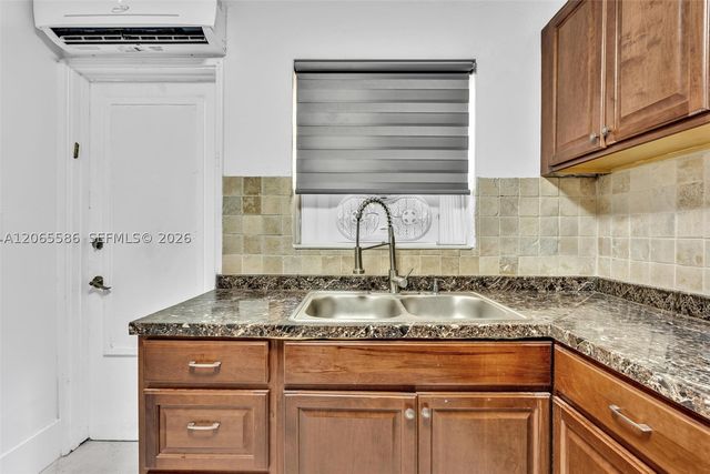 1943 Rodman St, Hollywood, FL 33020