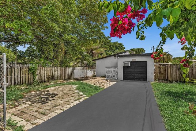 1943 Rodman St, Hollywood, FL 33020