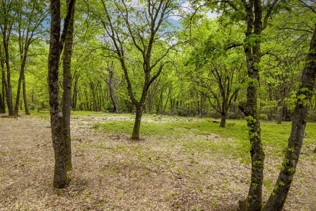 14437 Lightning Tree Rd, Nevada City, CA 95959