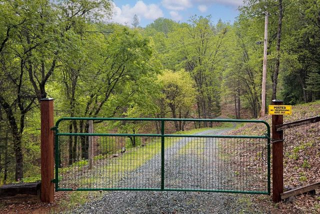 14437 Lightning Tree Rd, Nevada City, CA 95959