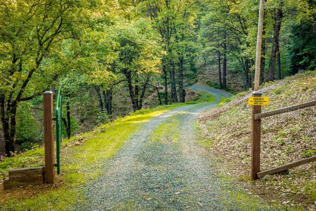 14437 Lightning Tree Rd, Nevada City, CA 95959