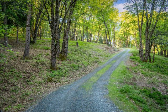 14437 Lightning Tree Rd, Nevada City, CA 95959