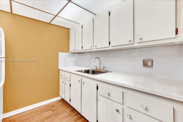 13500 SW 1st St 307U, Pembroke Pines, FL 33027