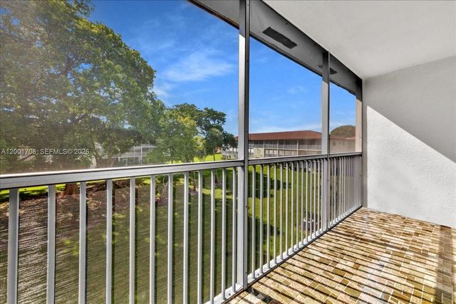 13500 SW 1st St 307U, Pembroke Pines, FL 33027