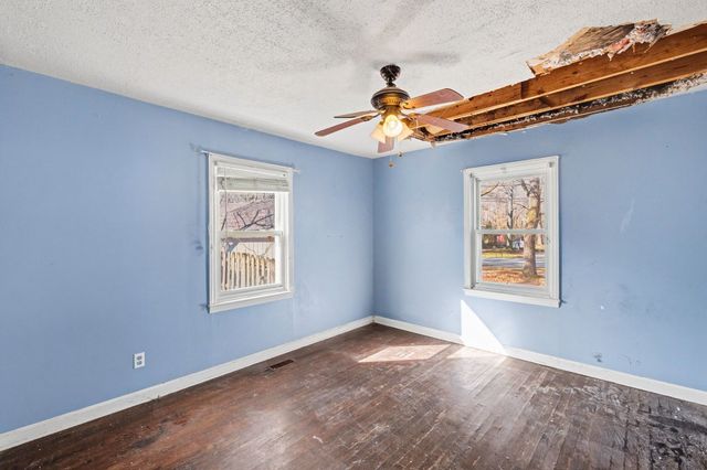 300 Layne St, Tullahoma, TN 37388