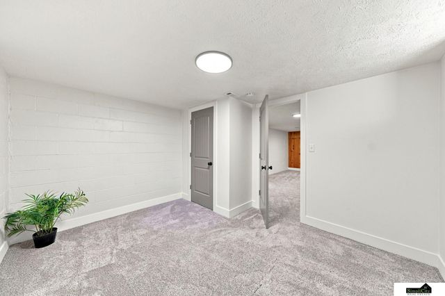 5800 Normal Boulevard, Lincoln, NE 68506