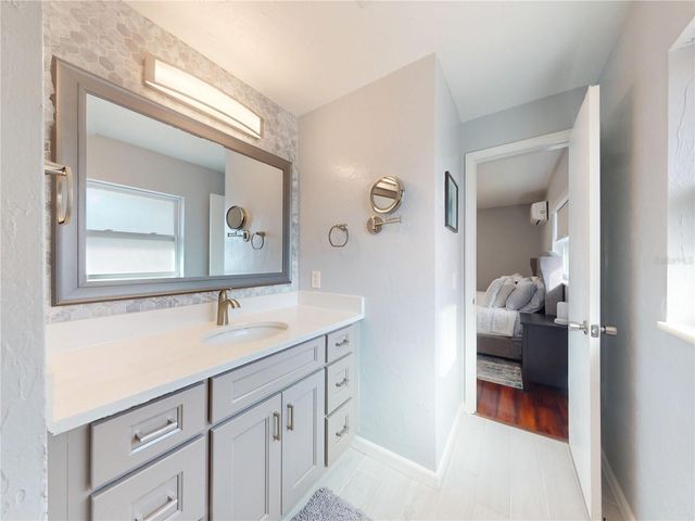 303 HERMITS TRAIL, Altamonte Springs, FL 32701