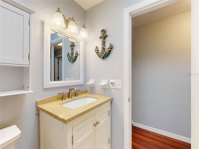 303 HERMITS TRAIL, Altamonte Springs, FL 32701