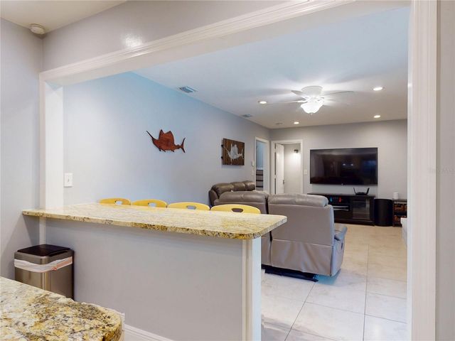 303 HERMITS TRAIL, Altamonte Springs, FL 32701