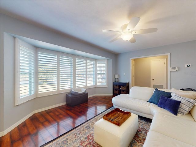 303 HERMITS TRAIL, Altamonte Springs, FL 32701