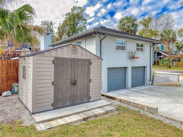 303 HERMITS TRAIL, Altamonte Springs, FL 32701