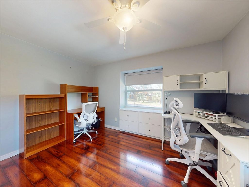 Image 17 of property listing at 303 HERMITS TRAIL, Altamonte Springs, FL 32701