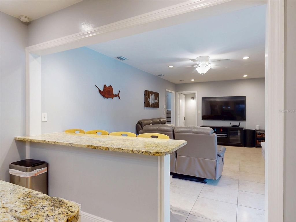 Image 24 of property listing at 303 HERMITS TRAIL, Altamonte Springs, FL 32701