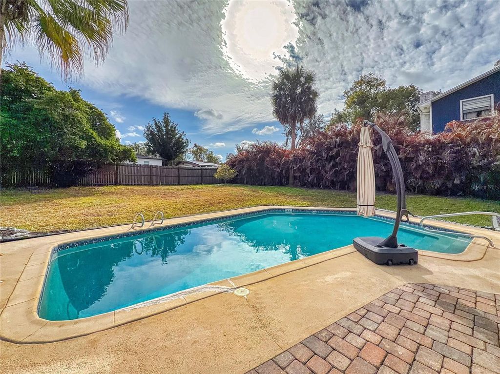 Image 41 of property listing at 303 HERMITS TRAIL, Altamonte Springs, FL 32701