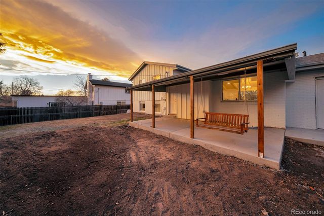 6616 S Apache Drive, Littleton, CO 80120