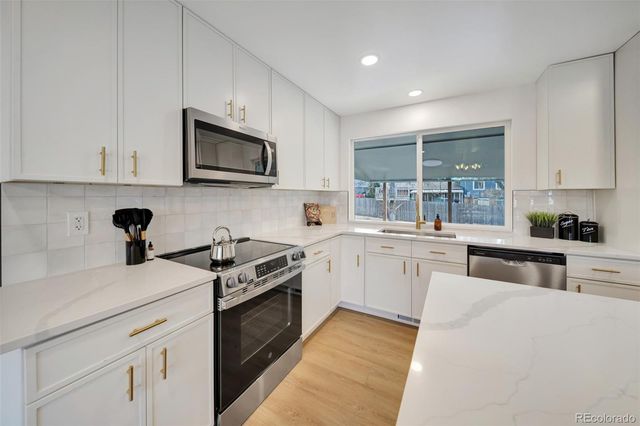 6616 S Apache Drive, Littleton, CO 80120