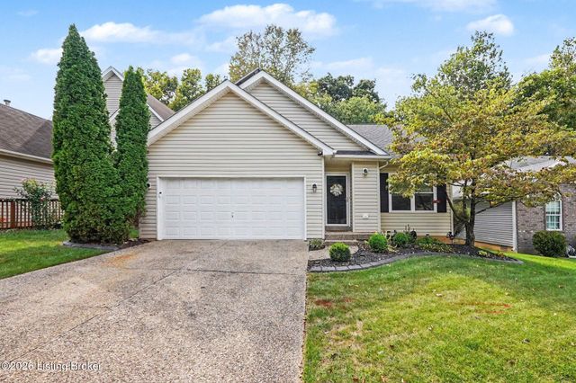 10400 Pinoak View Dr, Jeffersontown, KY 40299