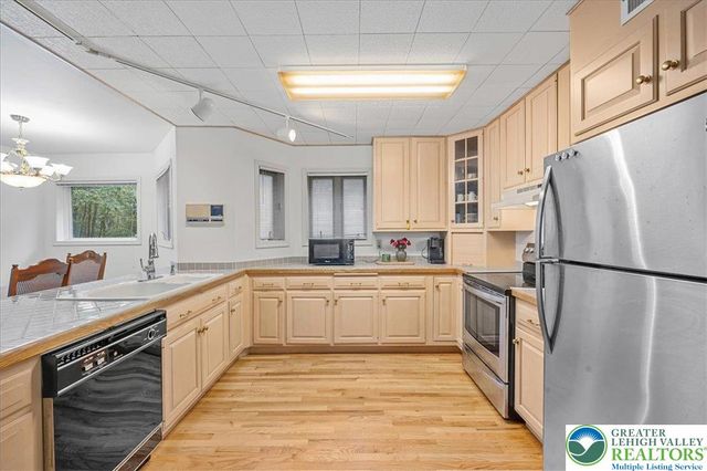 131 Stone Ridge Road, Penn Forest Twp, PA 18210