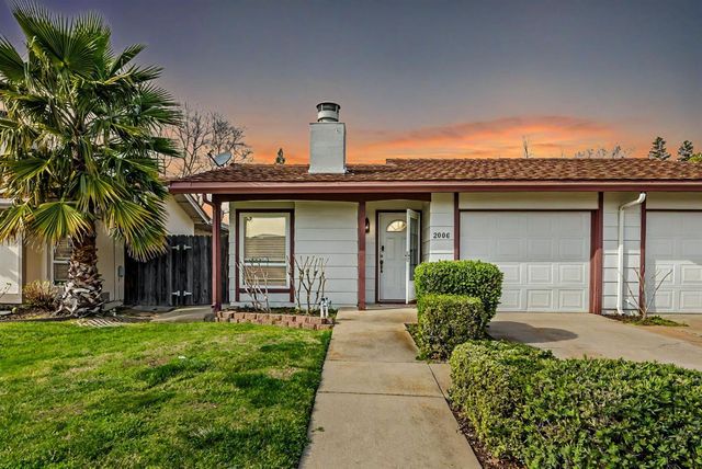 2006 Zinfandel Dr, Rancho Cordova, CA 95670
