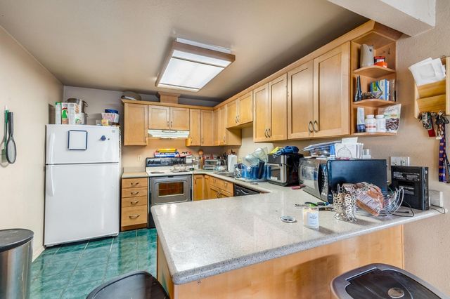 2006 Zinfandel Dr, Rancho Cordova, CA 95670
