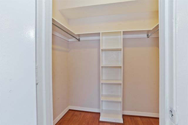 7450 Holly Hill Drive 116, Dallas, TX 75231