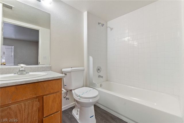 2200 Benmore Street 101, Las Vegas, NV 89108
