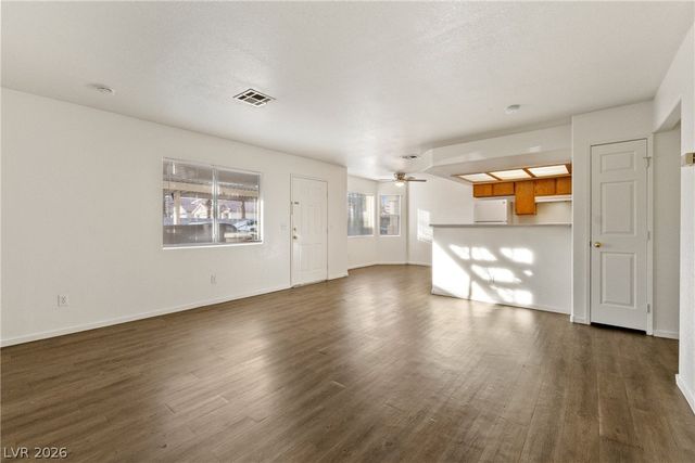 2200 Benmore Street 101, Las Vegas, NV 89108