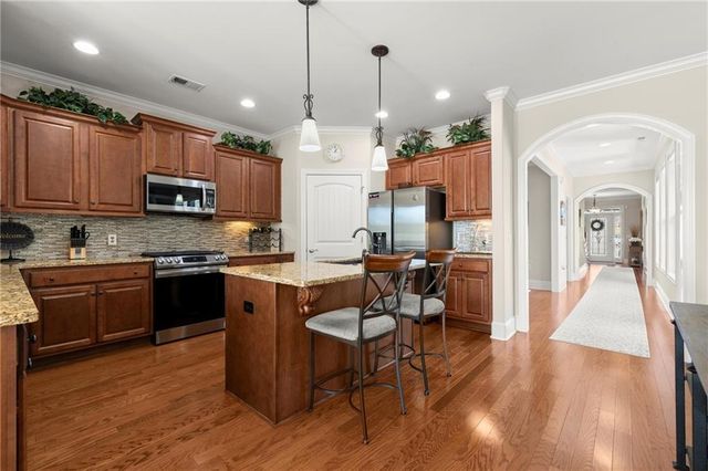 257 Somerset Circle, Woodstock, GA 30189