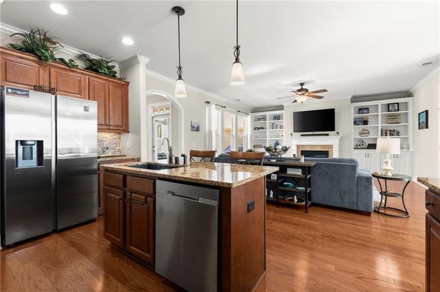 257 Somerset Circle, Woodstock, GA 30189