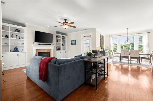 257 Somerset Circle, Woodstock, GA 30189