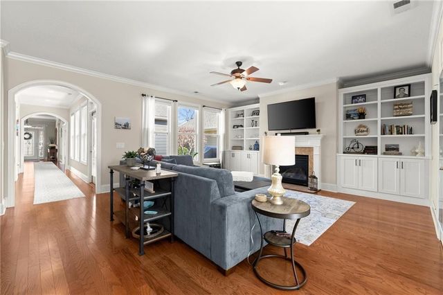 257 Somerset Circle, Woodstock, GA 30189