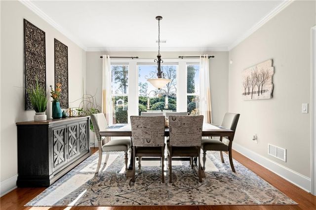 257 Somerset Circle, Woodstock, GA 30189