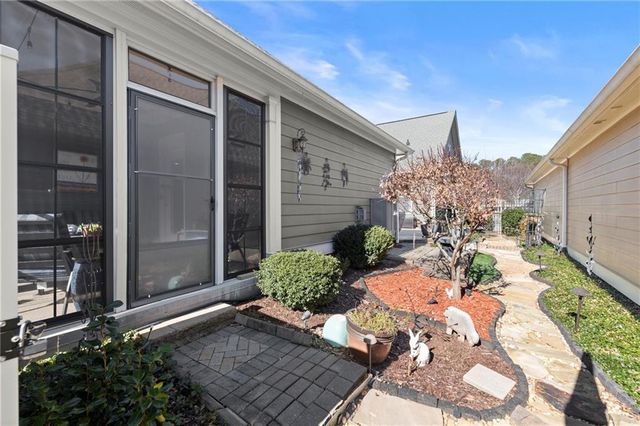 257 Somerset Circle, Woodstock, GA 30189